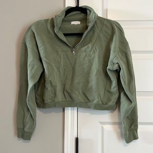 Collie Cropped Quarterzip Sweatshirt